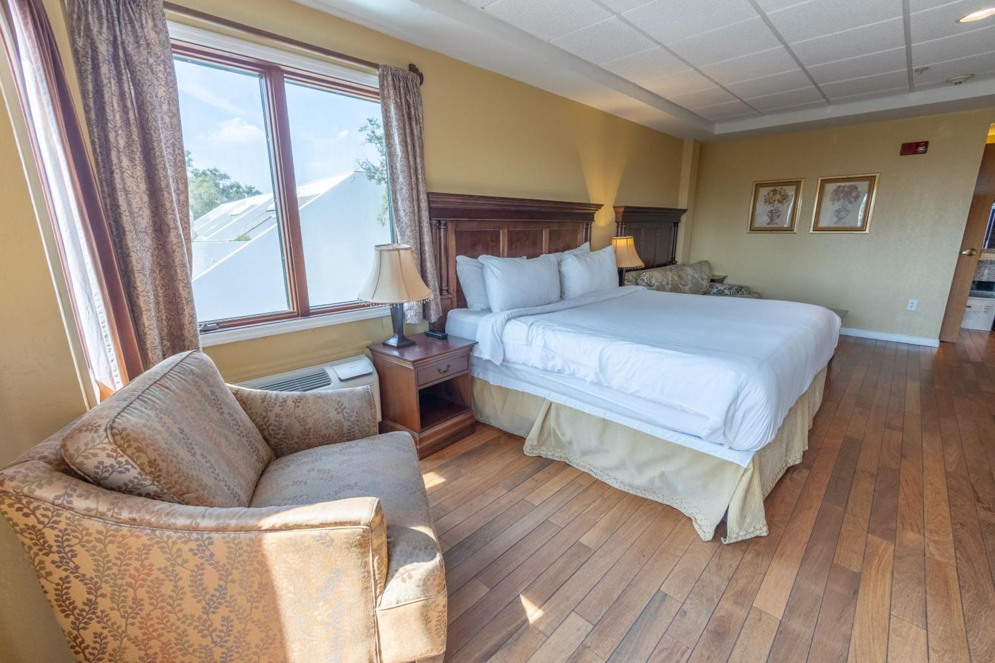 Ocean Inn & Suites St. Simons Island Buitenkant foto