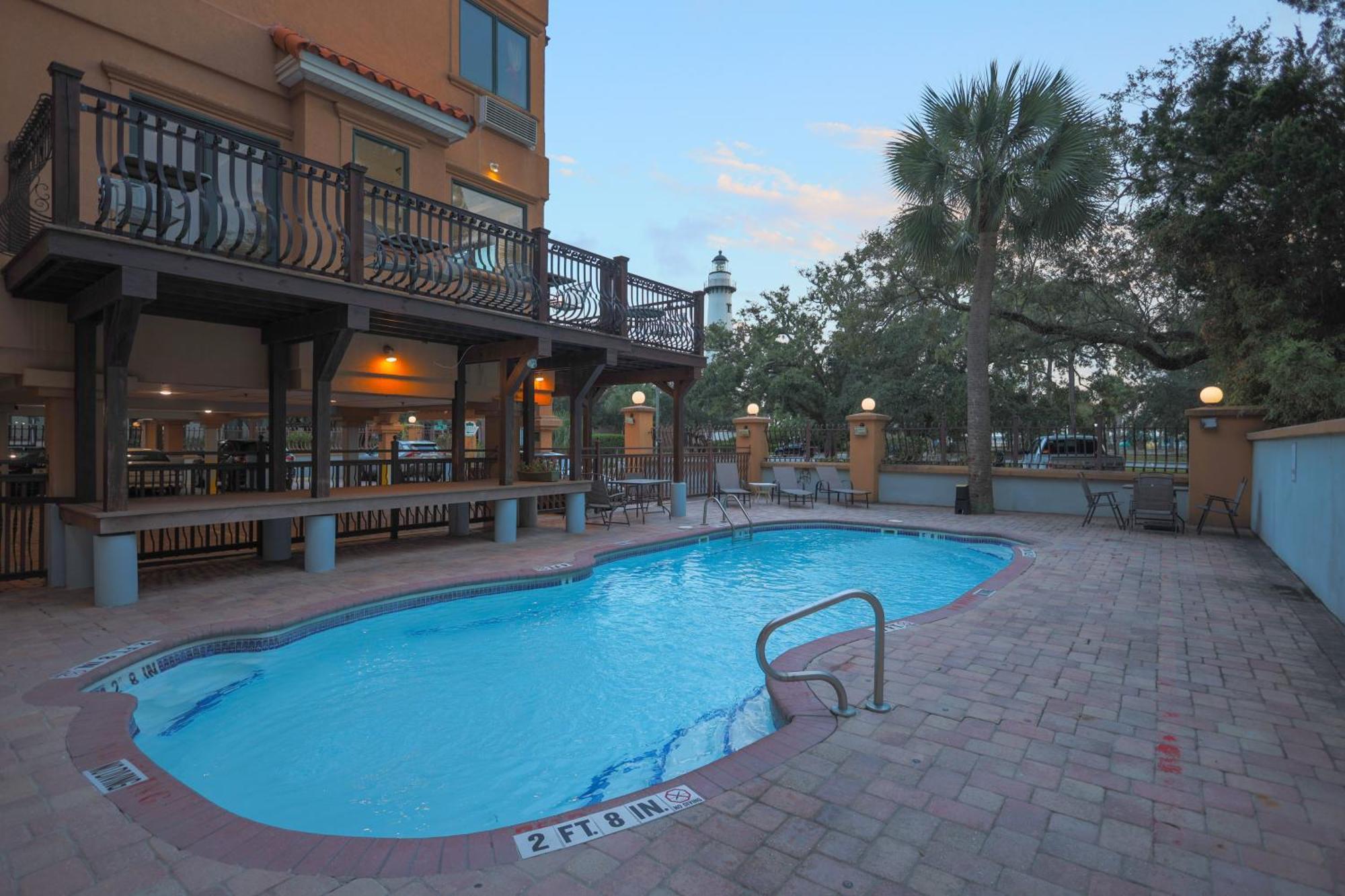 Ocean Inn & Suites St. Simons Island Buitenkant foto