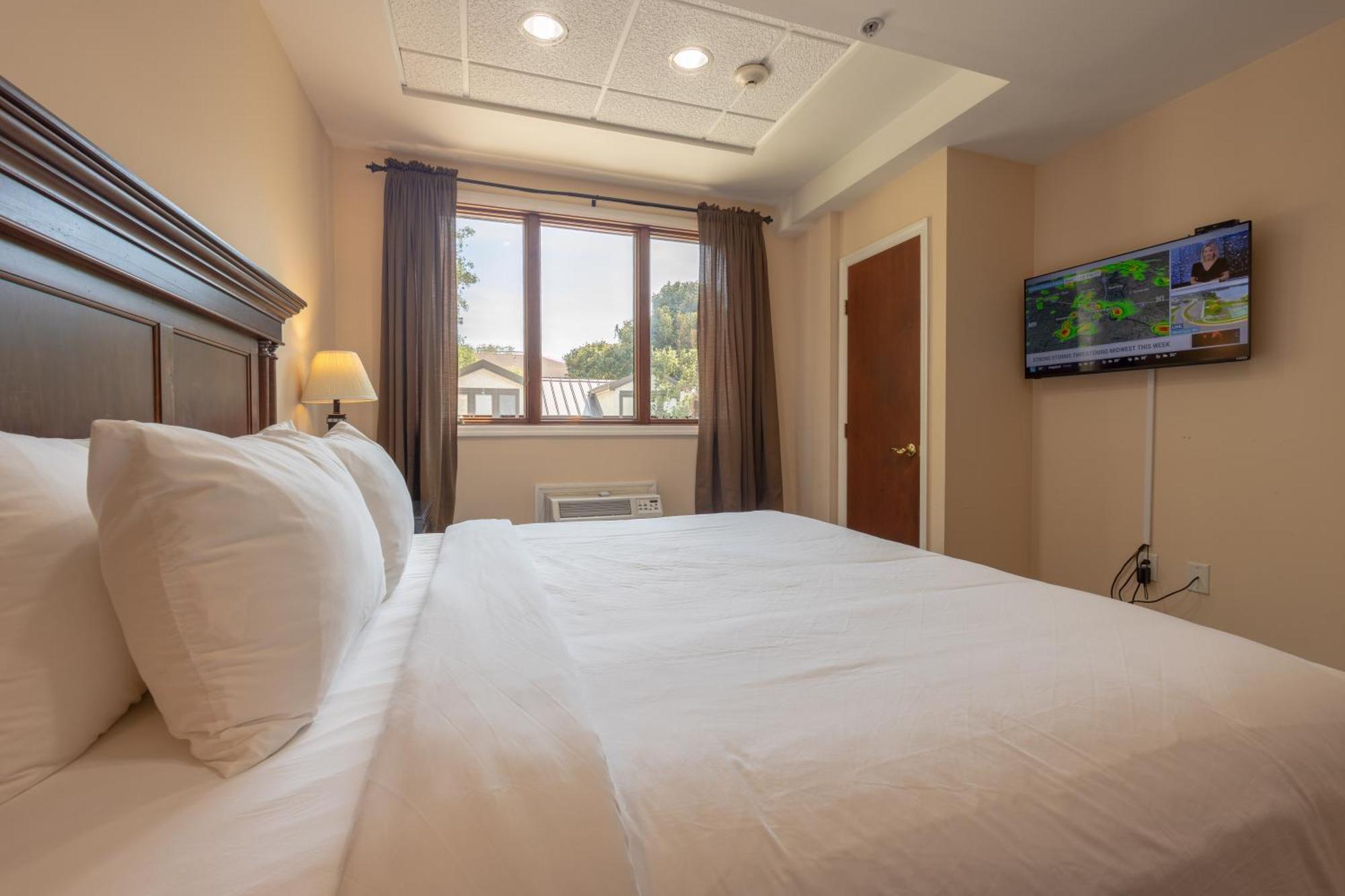 Ocean Inn & Suites St. Simons Island Buitenkant foto