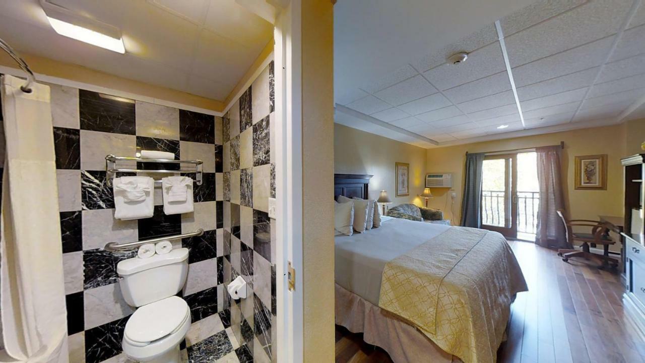 Ocean Inn & Suites St. Simons Island Buitenkant foto