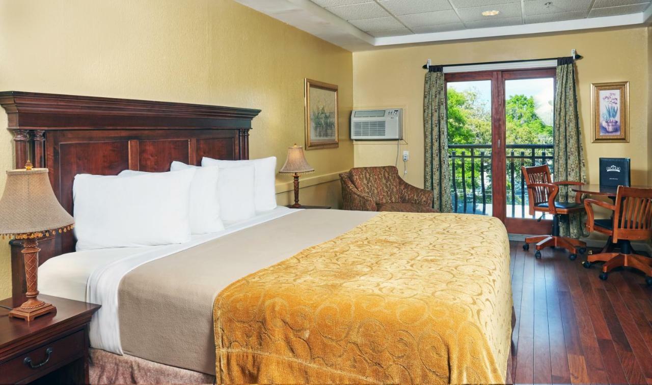 Ocean Inn & Suites St. Simons Island Buitenkant foto