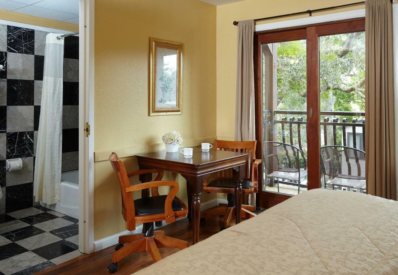 Ocean Inn & Suites St. Simons Island Buitenkant foto
