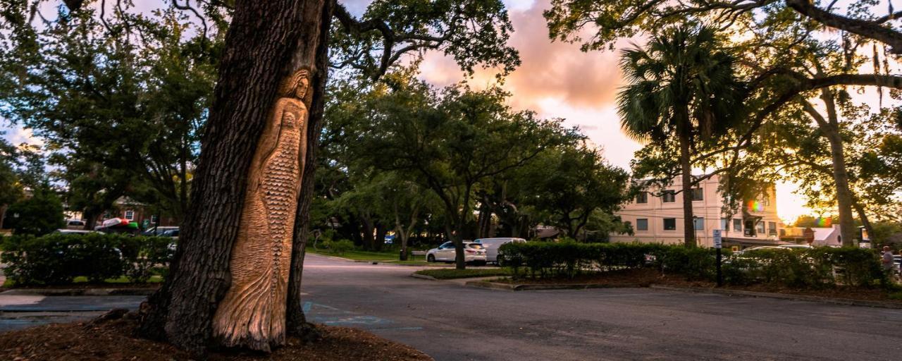 Ocean Inn & Suites St. Simons Island Buitenkant foto